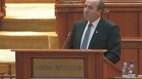 tudorel toader in avion pe model dacian ciolo poza zilei