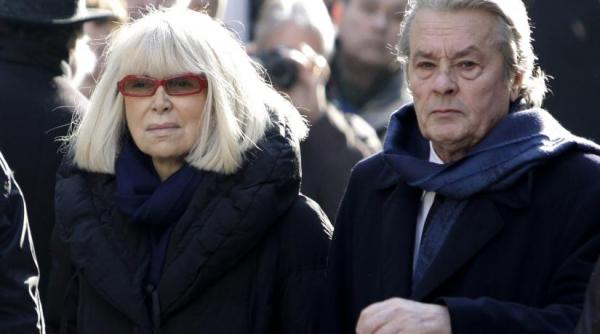 alain delon isi pregateste inmormantarea