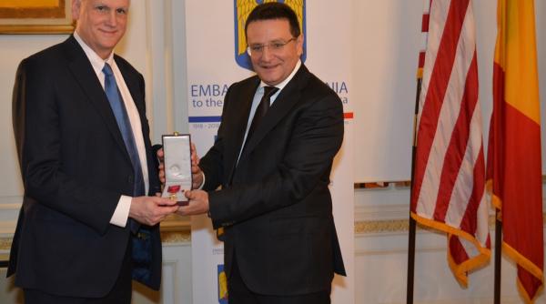 personalitate americana decorata cu ocazia centenarului