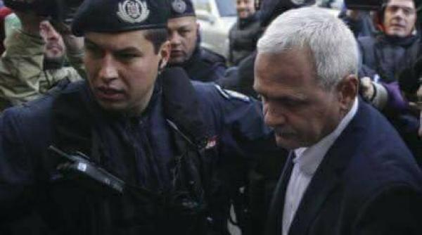 godina dragnea asociat cu jandarmul violent din pia a universita ii