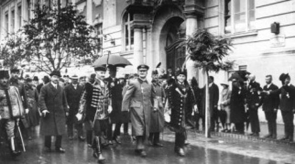 miklos horthy ceremonie organiza ii evreie ti proteste impotriva lui orban scandal in ungaria