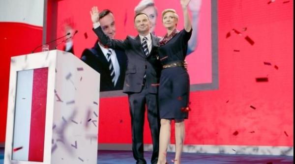 reforme judiciare polonia presedintele poloniei acuza comisia europeana