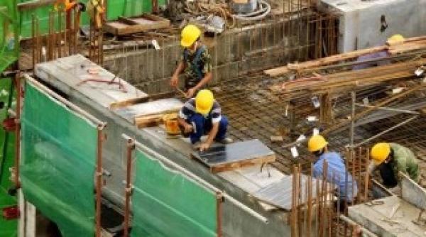 cresc preturile in constructii si in comert estimari ins