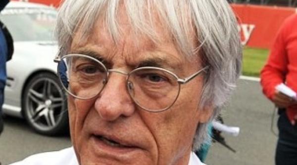 animatoare la start bernie ecclestone critici pentru formula 1