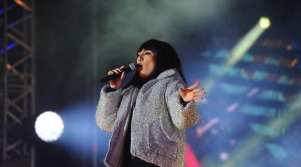 valentine s day andra mesaj pe facebook