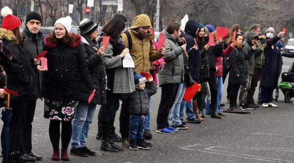 flashmob pia a victoriei duminica m micile contra fanteziei fiscale a psd