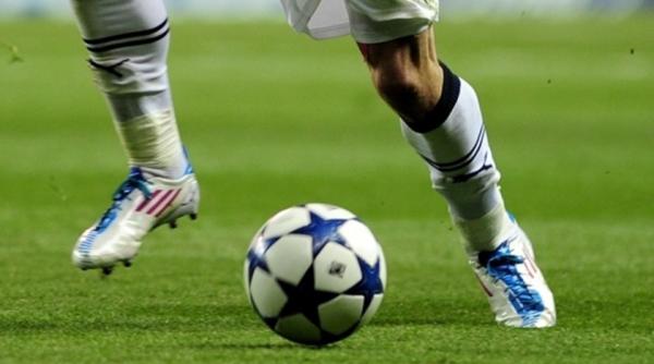 fotbal in parlament senatorii provocare pentru deputati