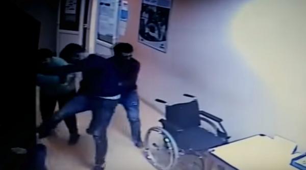 medic batut la spitalul din mioveni video ocant