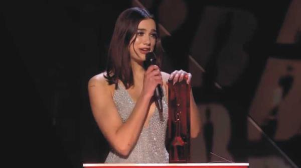 brit awards 2018 dua lipa si stormzy cei mai buni cantareti britanici solo