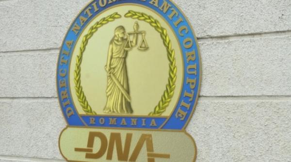 135 de procurori in apararea dna