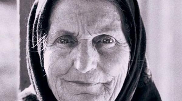 elisabeta rizea bust pentru luptatoarea anticomunista