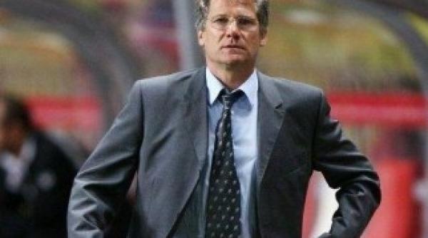 ladislau boloni antrenor la antwerp suspendat i amendat