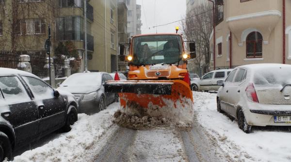 sectorul 1 zeci de utilaje i muncitori deszapezesc strazile
