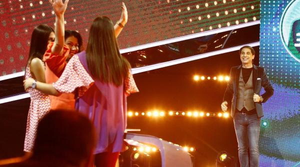 gemenele ca tig important la guess my age ghice te varsta