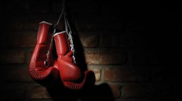 canelo alvarez depistat pozitiv cu clenbuterol