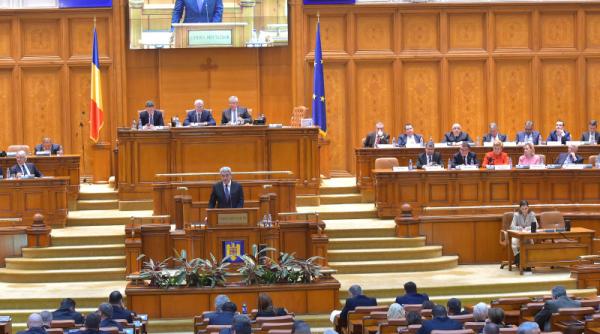 pacanele imaginea zilei din parlament oamenii au crezut ca e photoshop