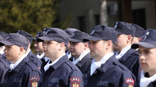 elevii colilor de agen i de poli ie i subofi eri au depus juramantul carmen dan prezenta la eveniment