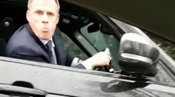 jamie carragher suspendat de sky sports dupa ce a scuipat un copil de 14 ani