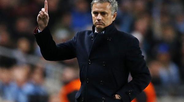 mourinho atac dur la frank de boer cel mai prost antrenor