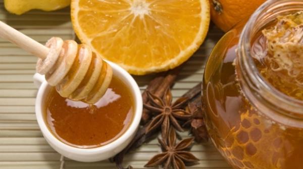 destinatii de week end cel mai dulce targ targul national al mierii