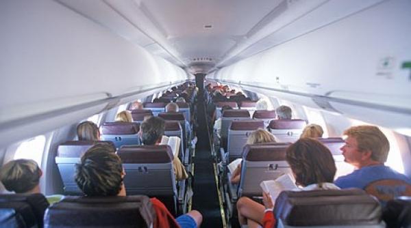 zboruri amanate aeronave blocate in aeroportul otopeni