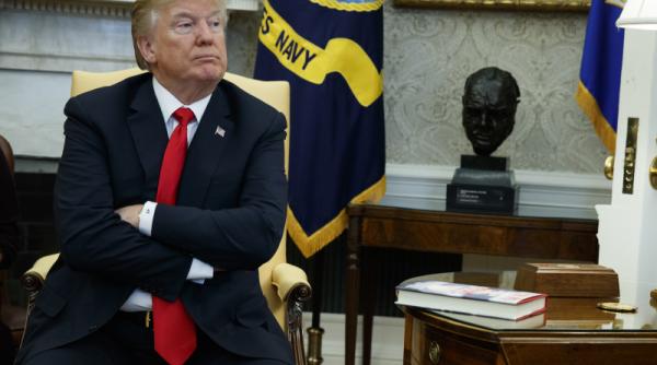 casa alba acorduri de confiden ialitate trump le cere tuturor angaja ilor sa l semneze