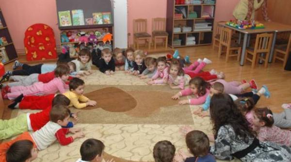 coli inchise primaria sectorului 4 ajutor pentru parin ii care nu au unde sa si lase copiii