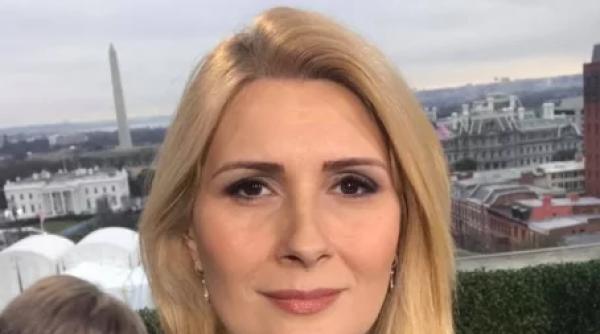 alessandra stoicescu in avion a filmat ce se intampla video