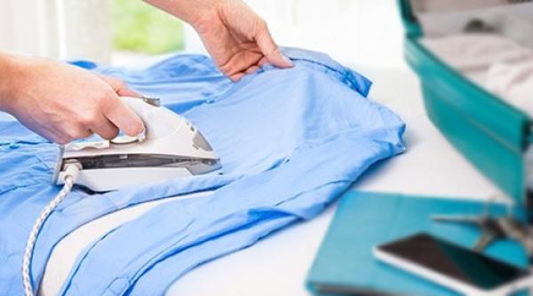 bancul zilei o blonda ajunge la doctor