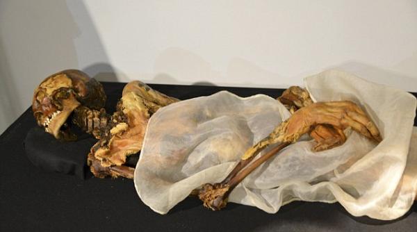 descoperire australia mumie descoperita intr un sacorfag ce era crezut gol