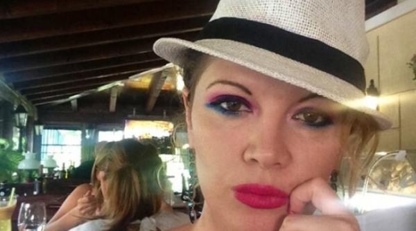 oana lis data afara din restaurant motiv incredibil