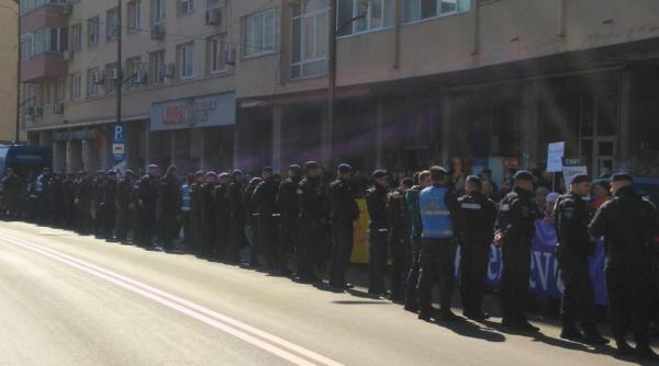 corup ia ucide protest in pia a victoriei vrem europa nu dictatura