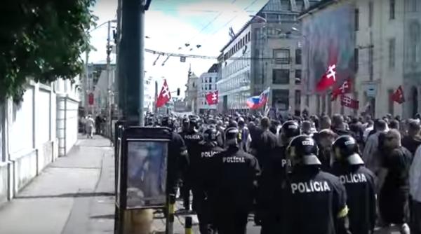 slovacia jurnalist ucis zecii de mii de oameni in strada proteste masive