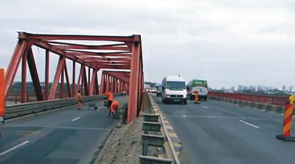situatie de urgenta se solicita pod de pontoane pentru trafic greu