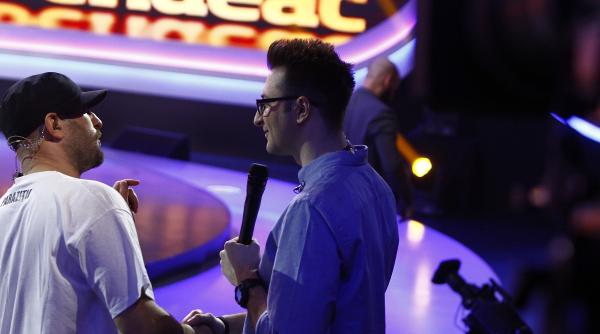 mihai bendeac inlocuit la iumor vezi de cine