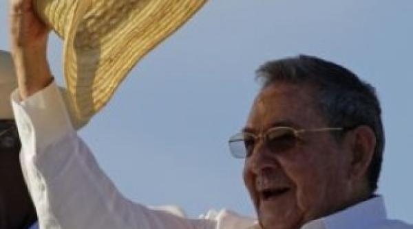 cuba fidel castro a decis sa predea tafeta