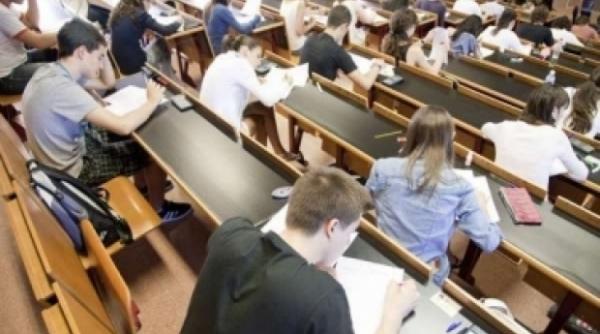 proteste ale profesorilor i studen ilor 19 aprilie mai pu ine locuri subven ionate