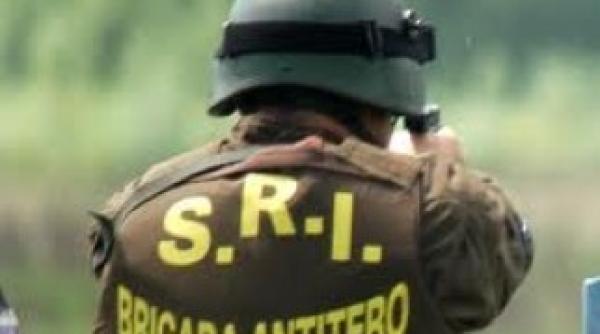 amenin are cu bomba in tren trupele antitero intervi