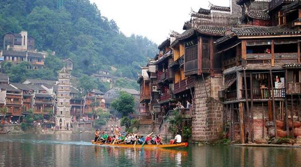 dragonul ucigas zeci de morti pe un rau din china