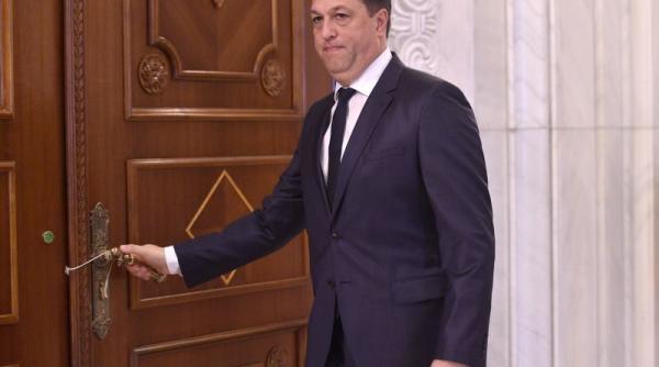 gena ticaloasa a slugarniciei serban nicolae putem sa avem si noi demnitate