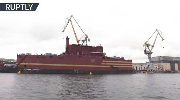 rusia o noua controversa centrala nucleara plutitoare