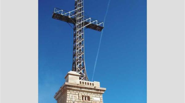 crucea caraimanului incepe restaurarea cat dureaza