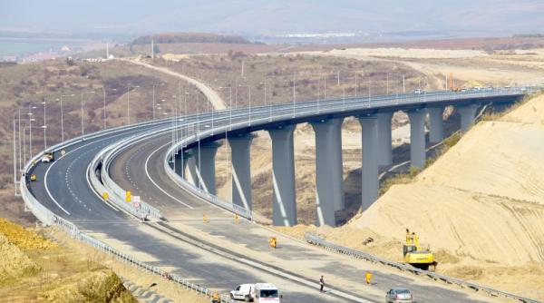 klaus iohannis trimite ccr legea de reorganizare a cnadnr ca neconstitu ionala