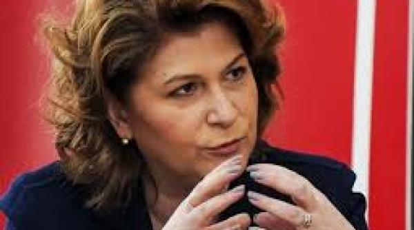 rovana plumb replica lui klaus iohannis