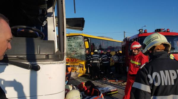 autobuz lovit de tir  accident grav in prahova