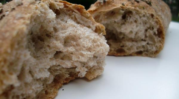 paine din faina de greier in supermarket