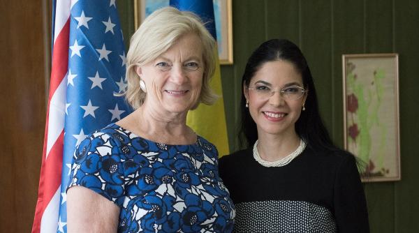 ana birchall elisabeth millard intalnire discu ii cheie pentru romania