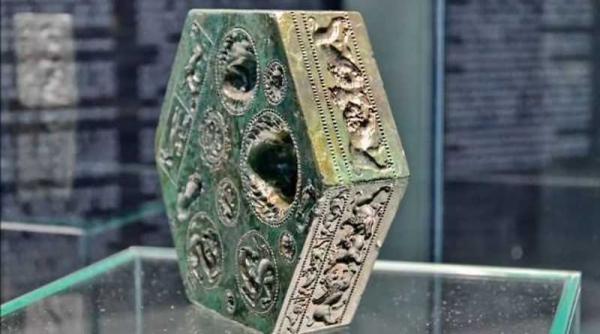 matrita dacica sarmizegetusa valoare contestata se cauta un expert