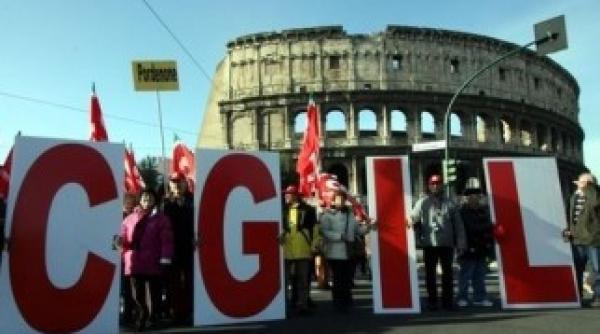 italia greva de 24 de ore dupa ce un roman a fost ars