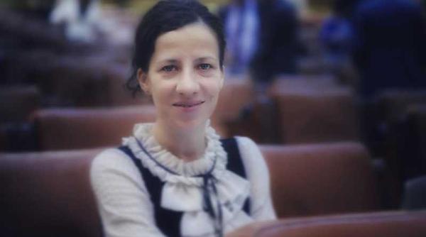 roxana minzatu psd iohannis dezarmat presedintele e bully